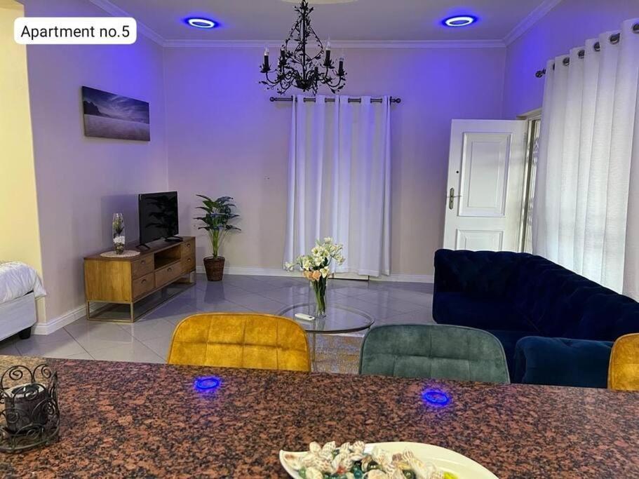 Serena No5 Self Catering