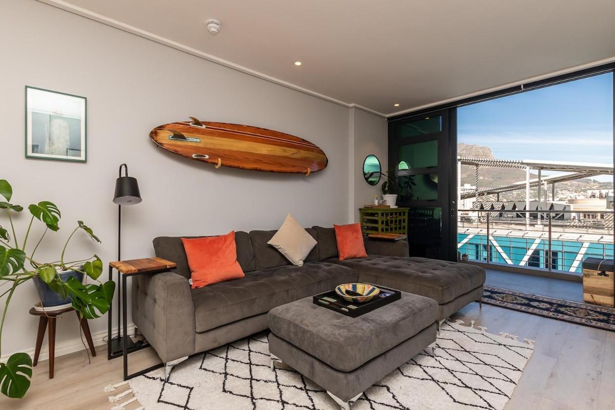Modern Sanctuary In The Heart Of Cbd W Pool, Outdoor Gym * Cape Town