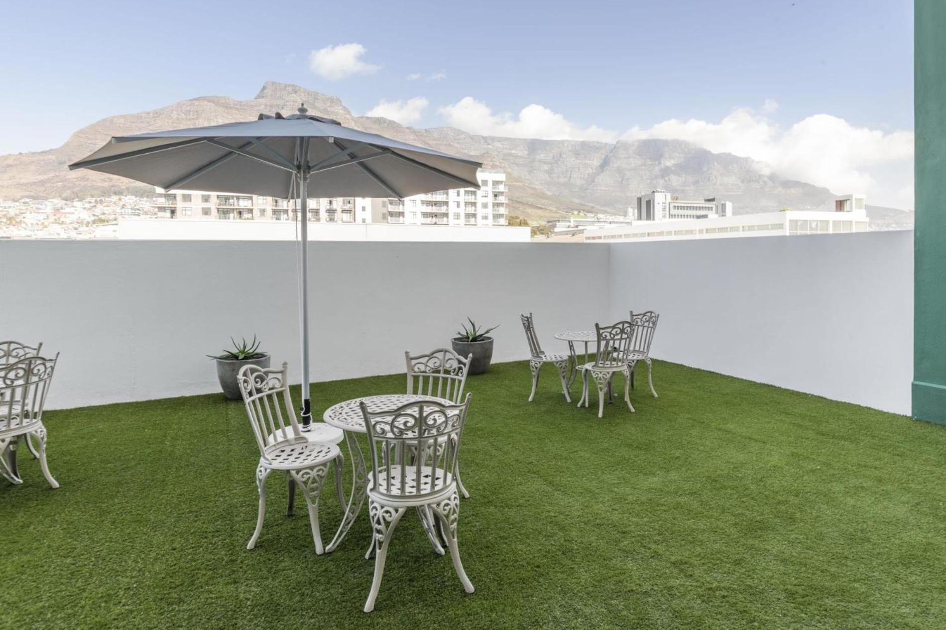 Quaint Retreat In A Historic Area * Cape Town