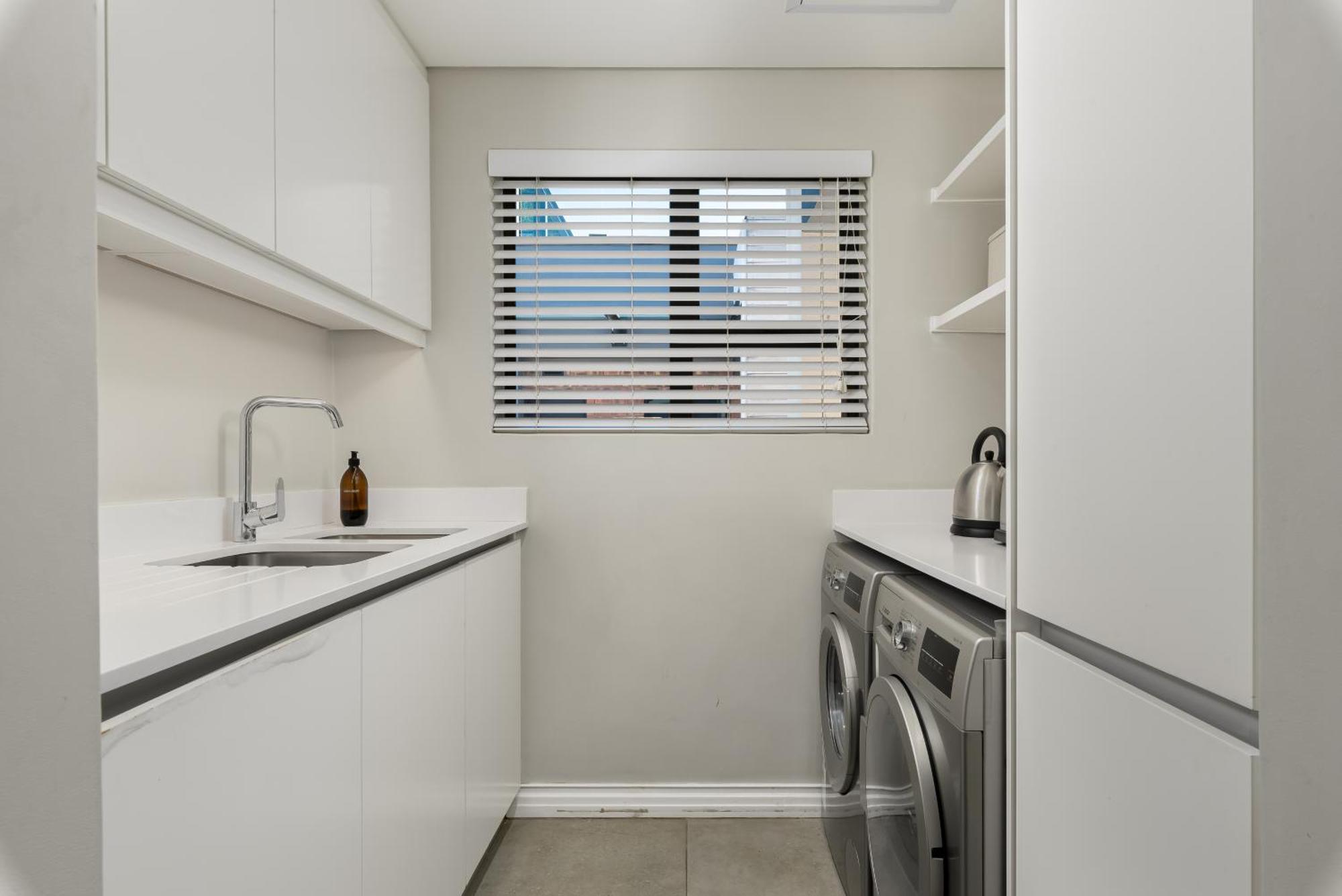 Luxury Penthouse Living In De Waterkant Apartment
