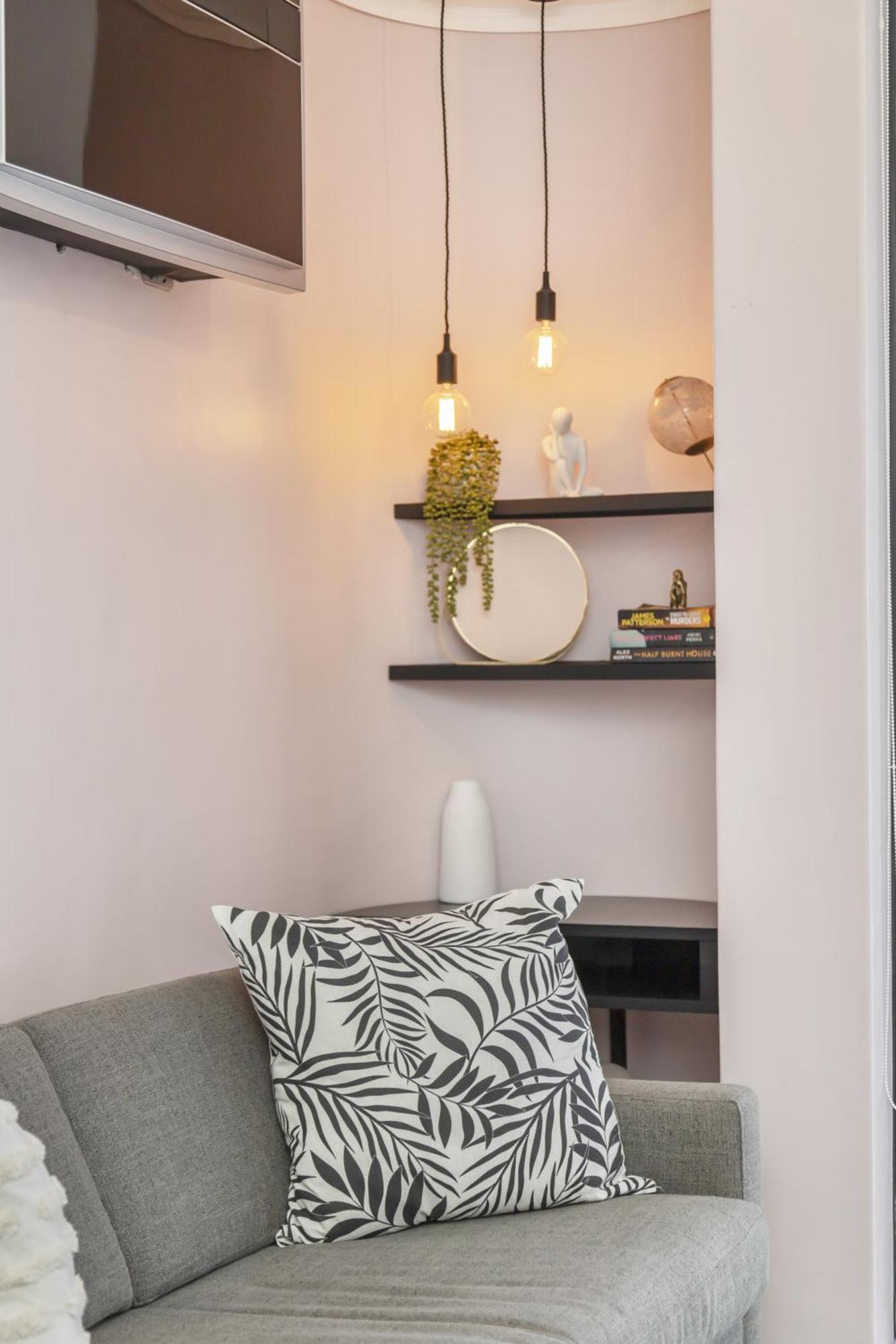 Apartment 508 The Flamingo Netflix Aircon Cape Town