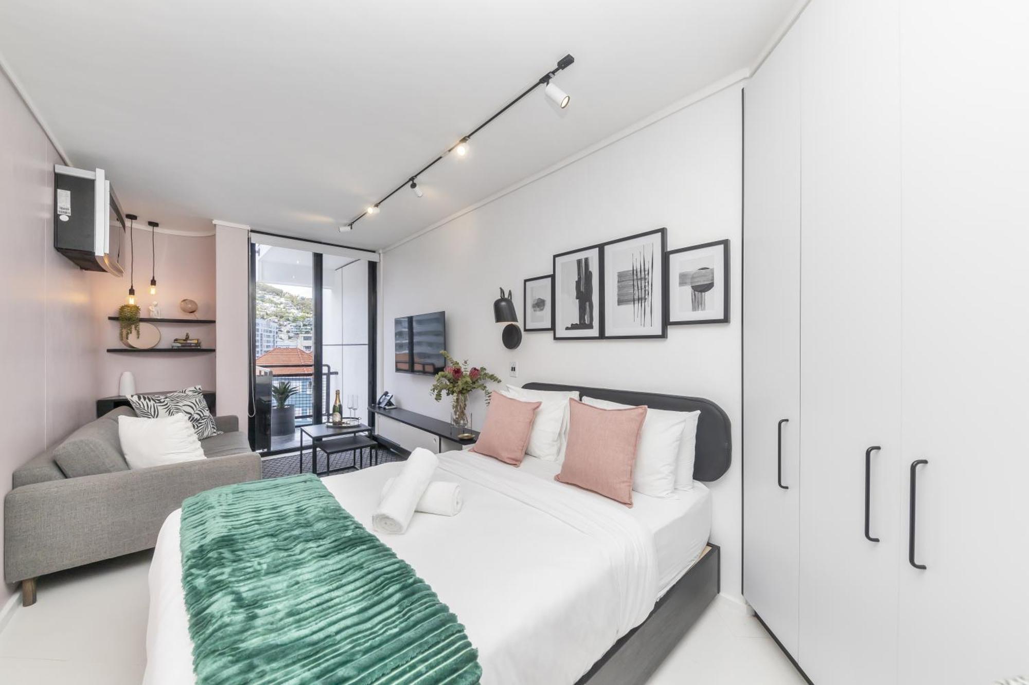 Apartment 508 The Flamingo Netflix Aircon Cape Town