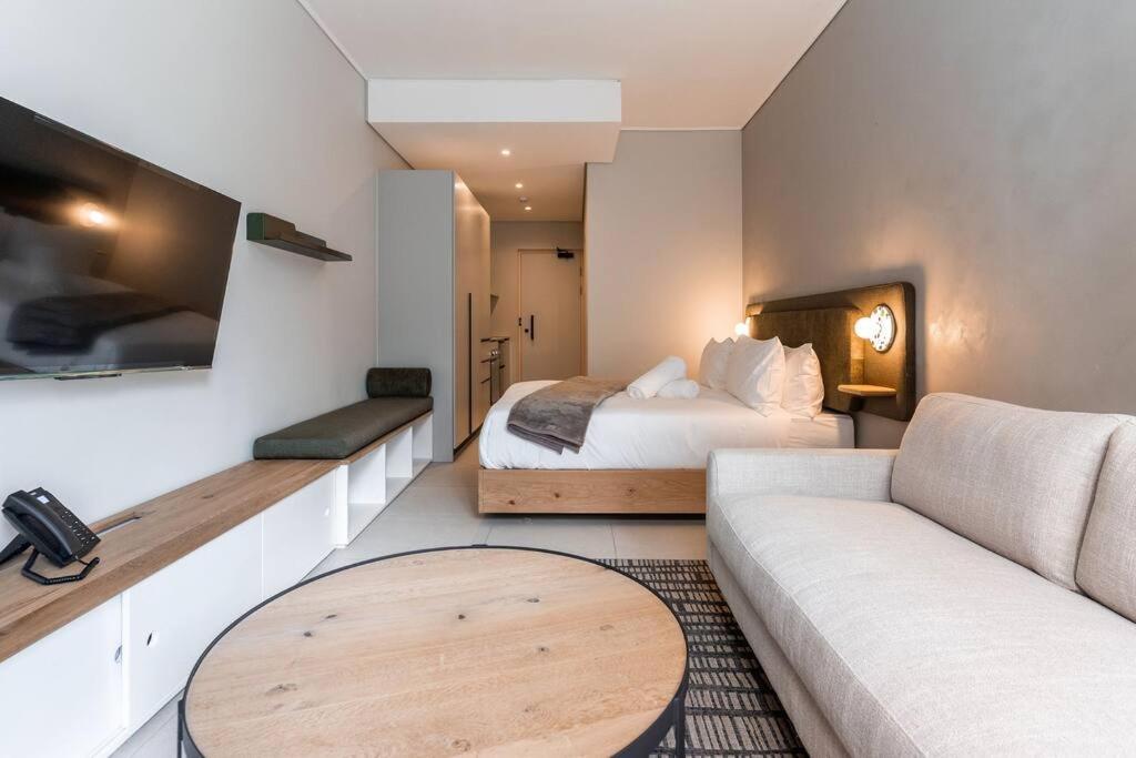 The Rose 303: City Centre Studio Cape Town