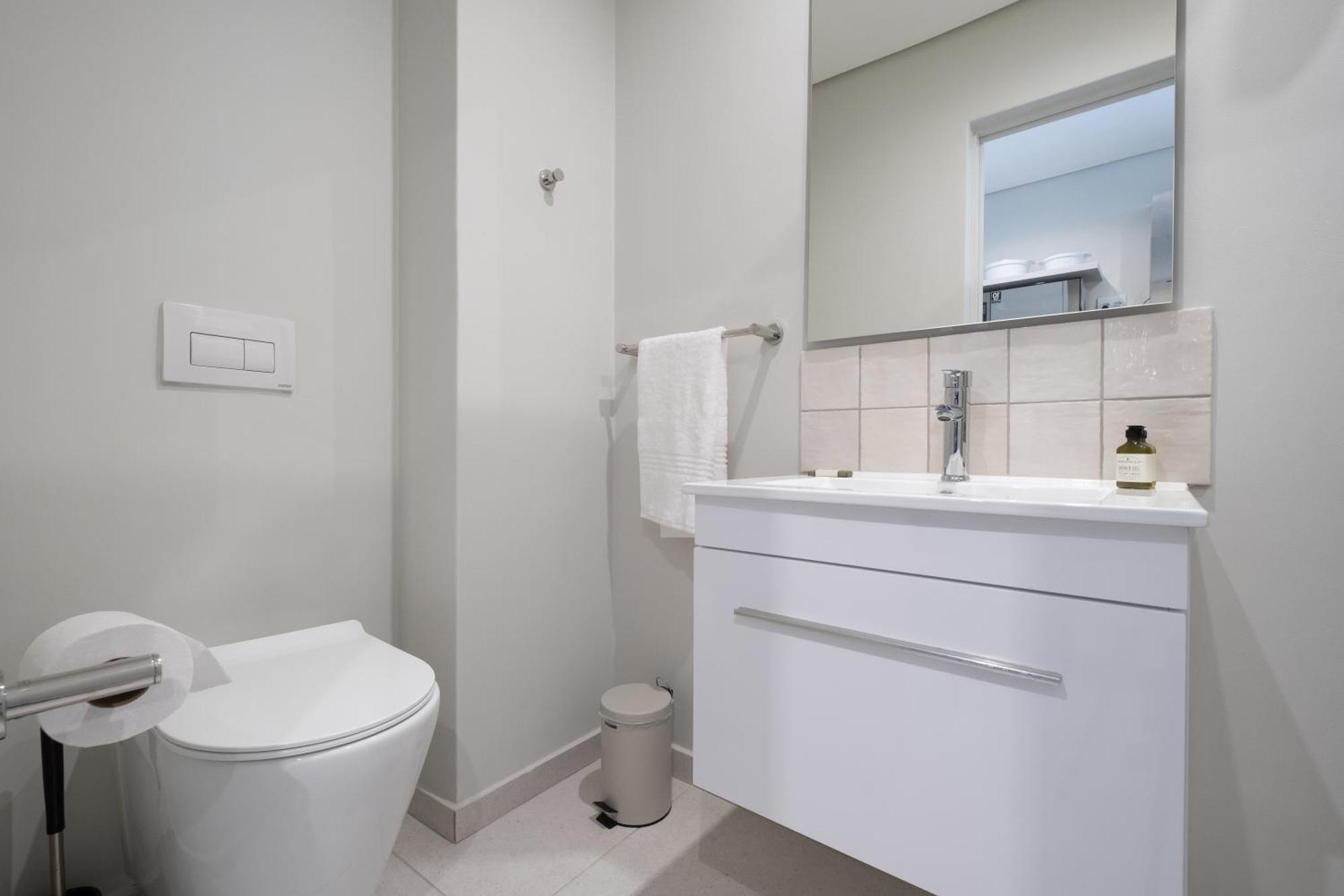Apartment The Rose 603: Centre Aprt With Rooftop Pool *