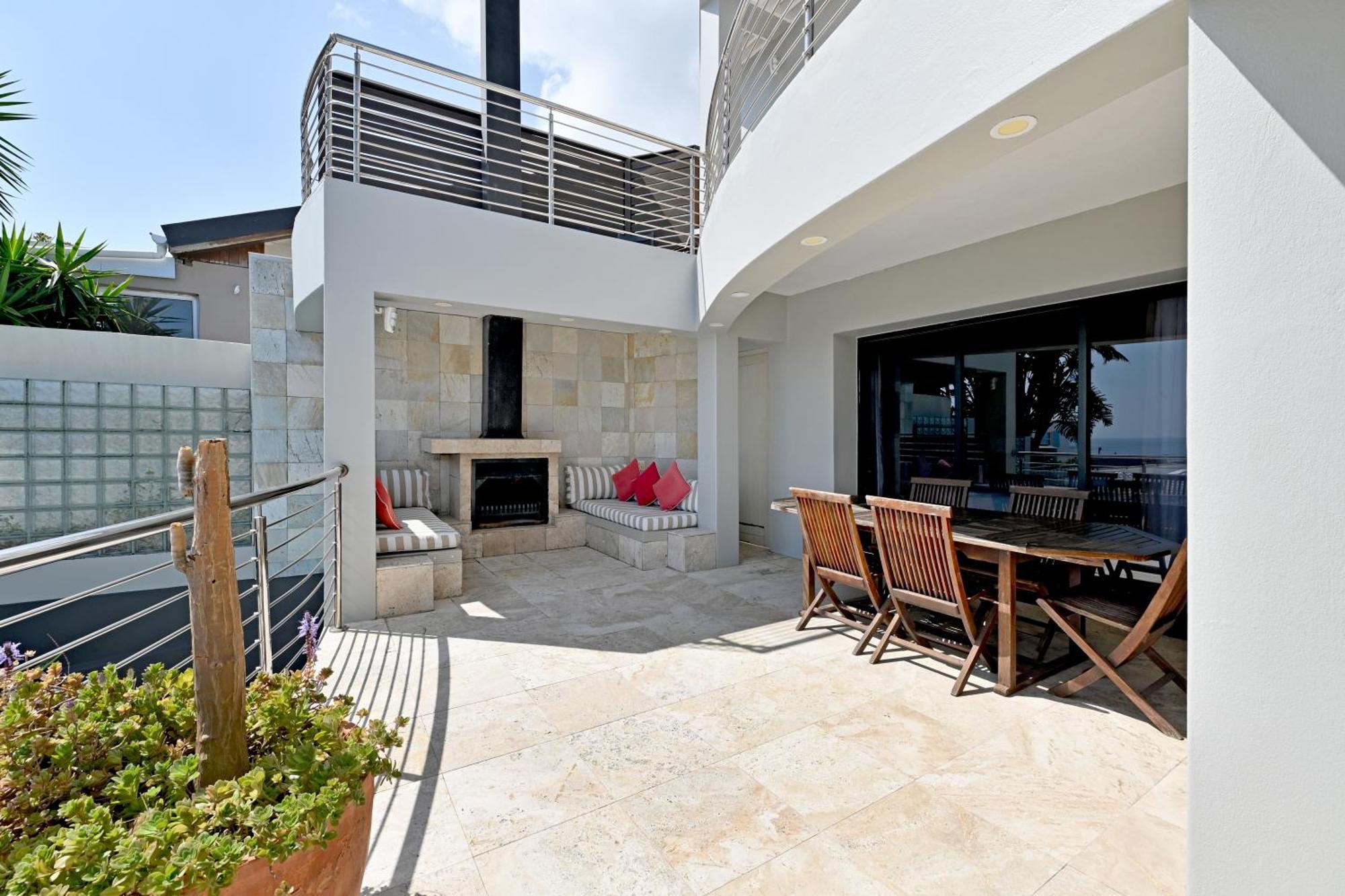 Bakoven Blue With Ocean Views, Pool And No Load Shedding *