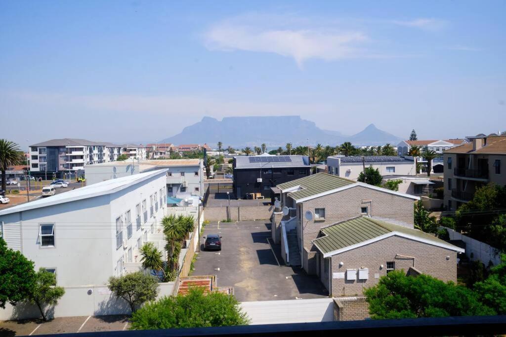 The Cozy Lily Penthouse Cape Town