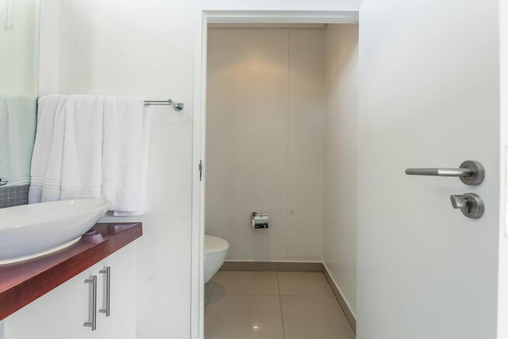 Apartment Charming 3-bed In Claremont Cape Town