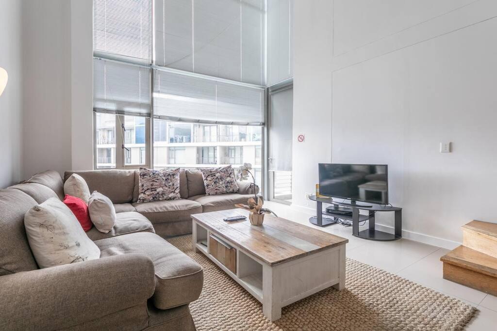 Charming 3-bed In Claremont Apartment *