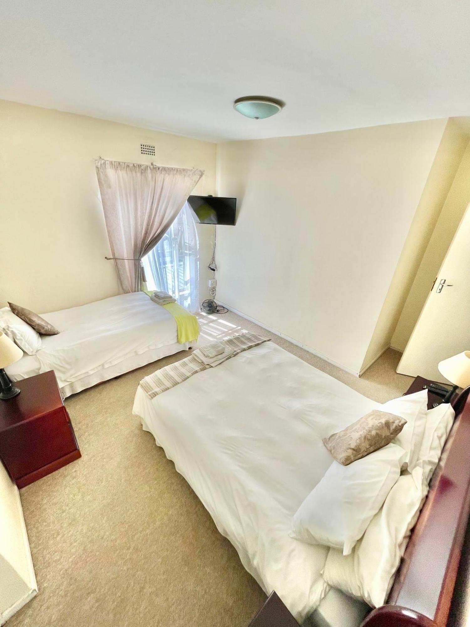 Jt Cape By Etm Guest house