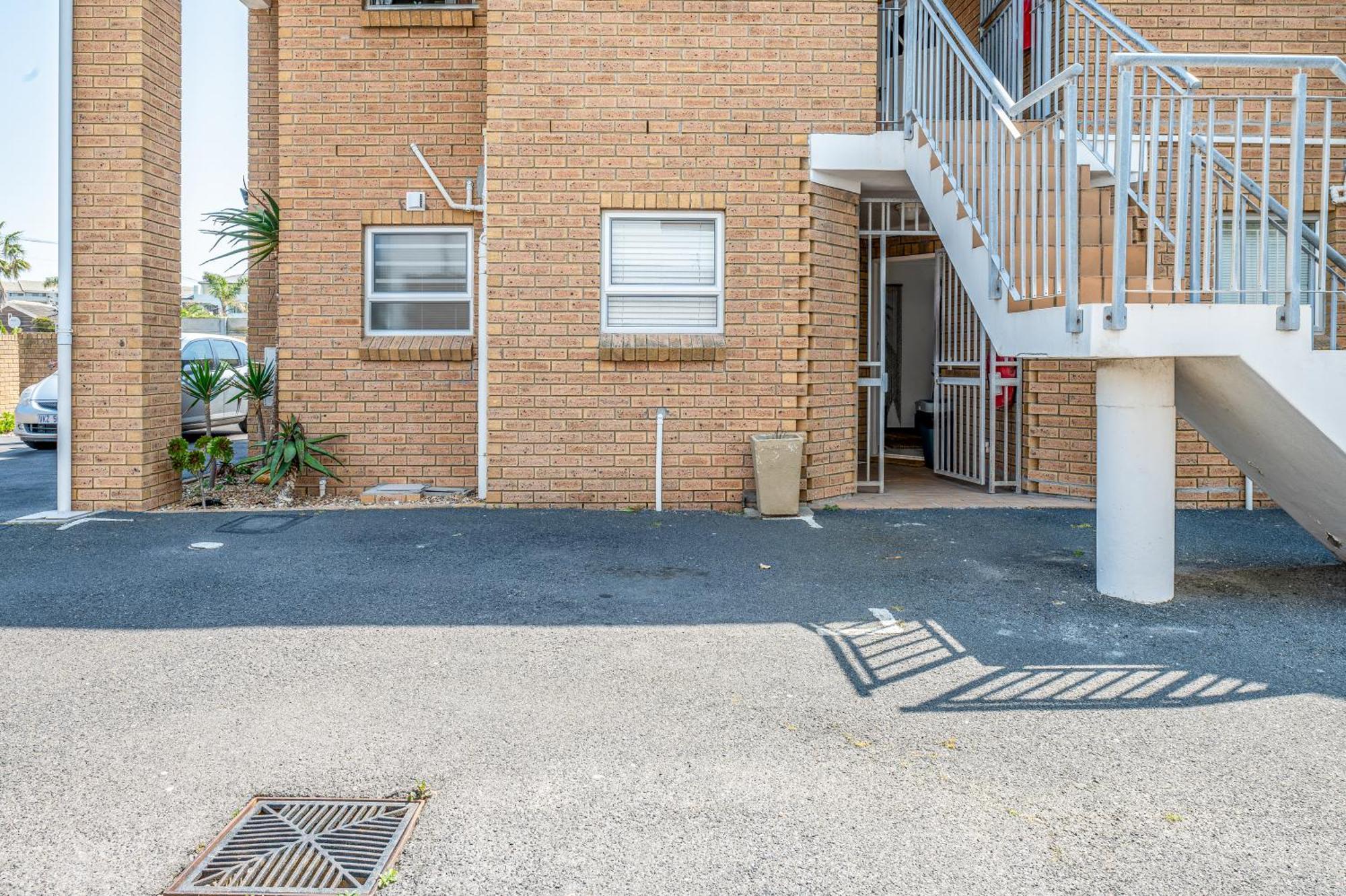 Cozy Beachfront Garden Unit, Blouberg Apartment