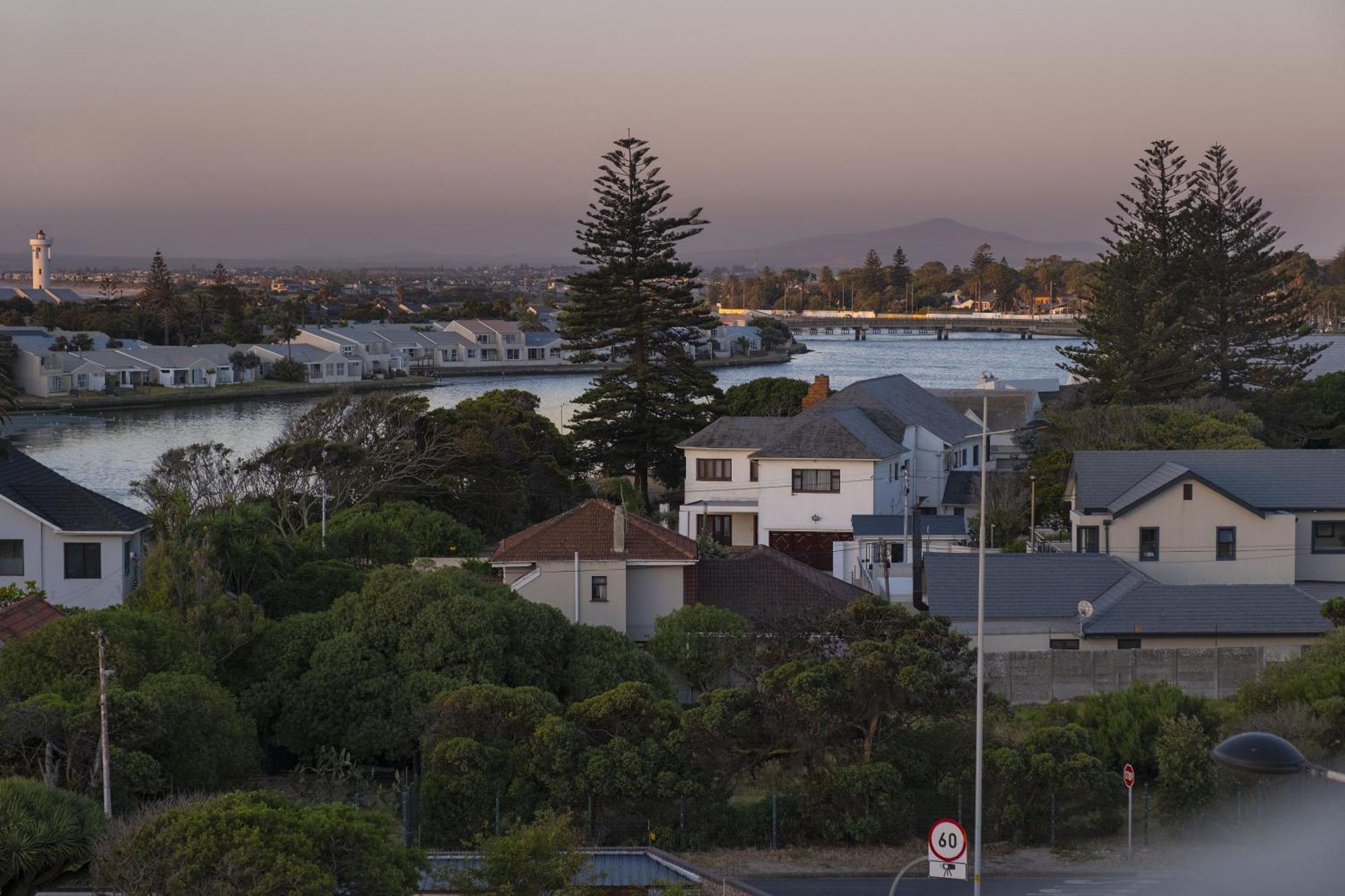 Burmeister On Park 508 By Host Agents Cape Town