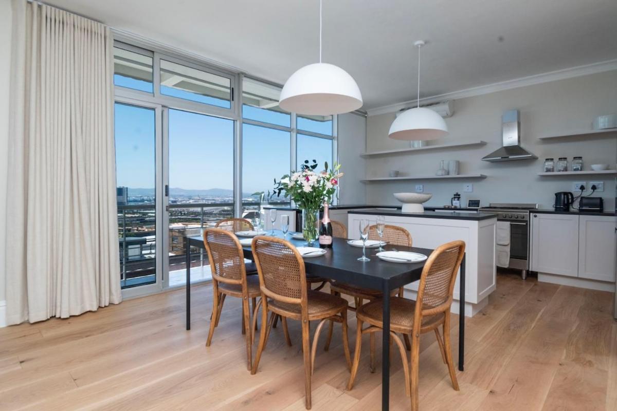 Penthouse With Majestic Views Apartment *