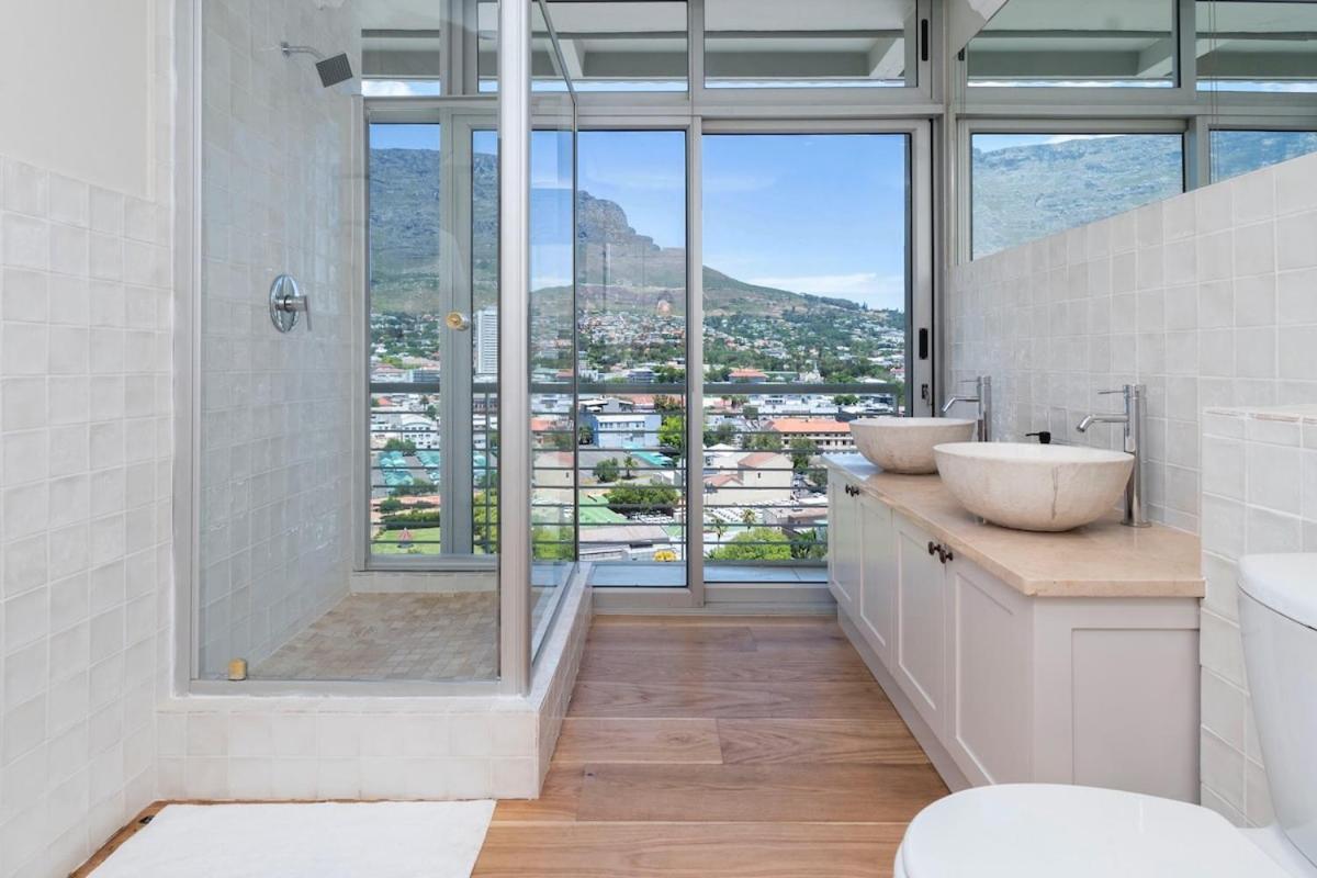 Penthouse With Majestic Views