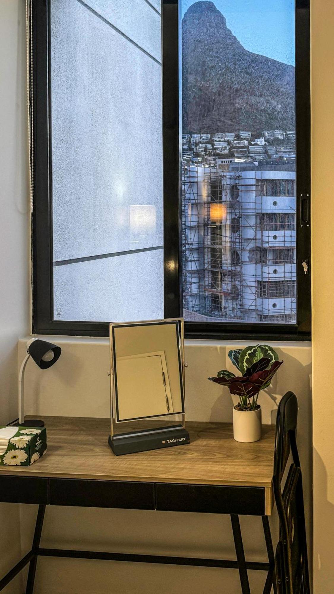 Flamingo Sea Point: Luxury Sea View Apartment *