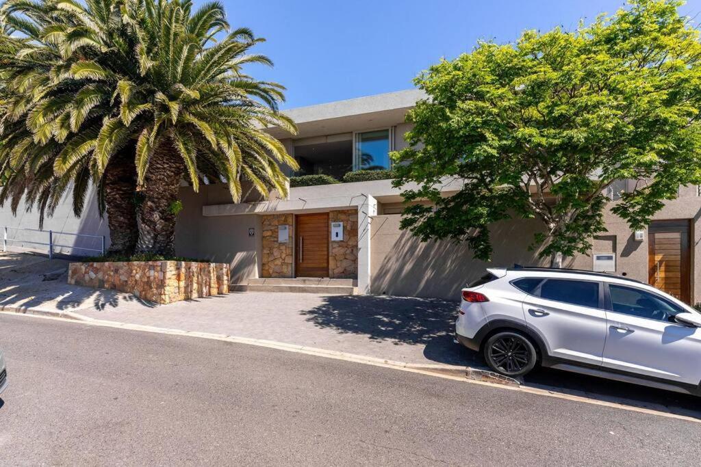 Point Grande - Luxury Family With Pool & Views Villa