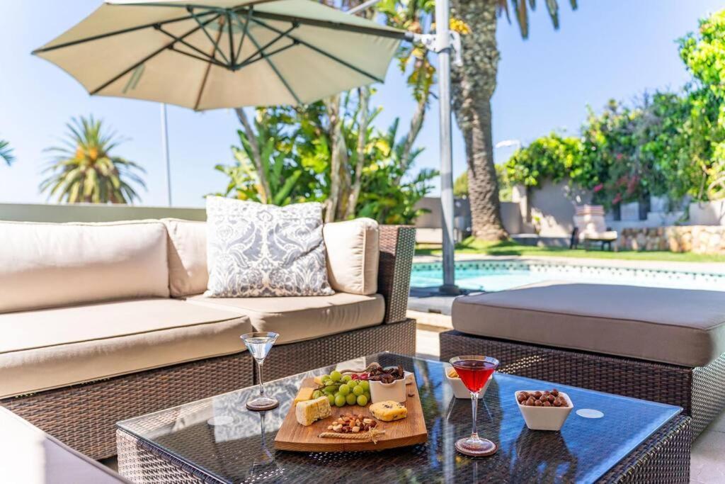 Point Grande - Luxury Family With Pool & Views