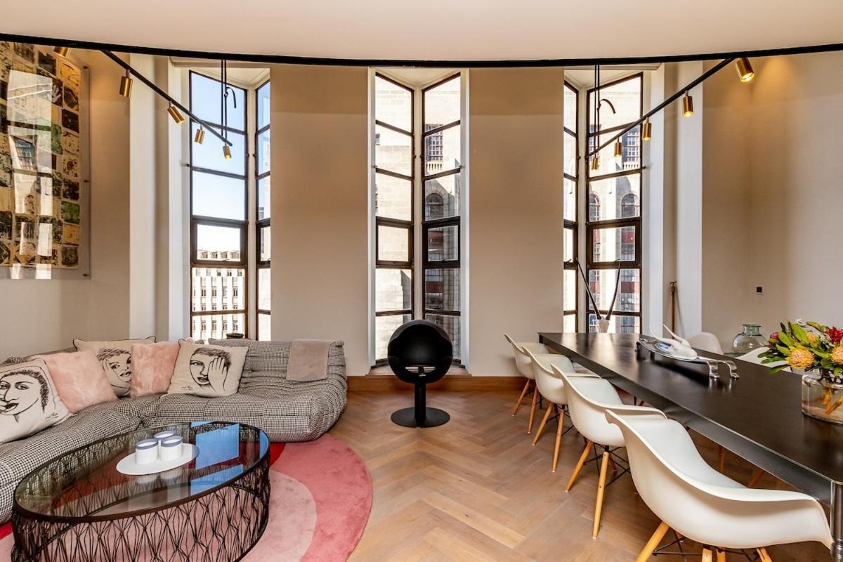 Luxurious, Modern, Artsy, Fully Fitted Home! Apartment *