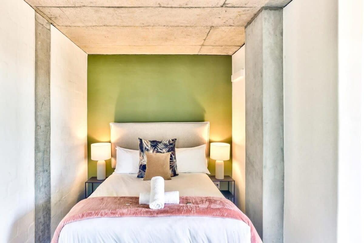 Holiday home Natural Light, Penthouse Luxury, 24hr Security Cape Town