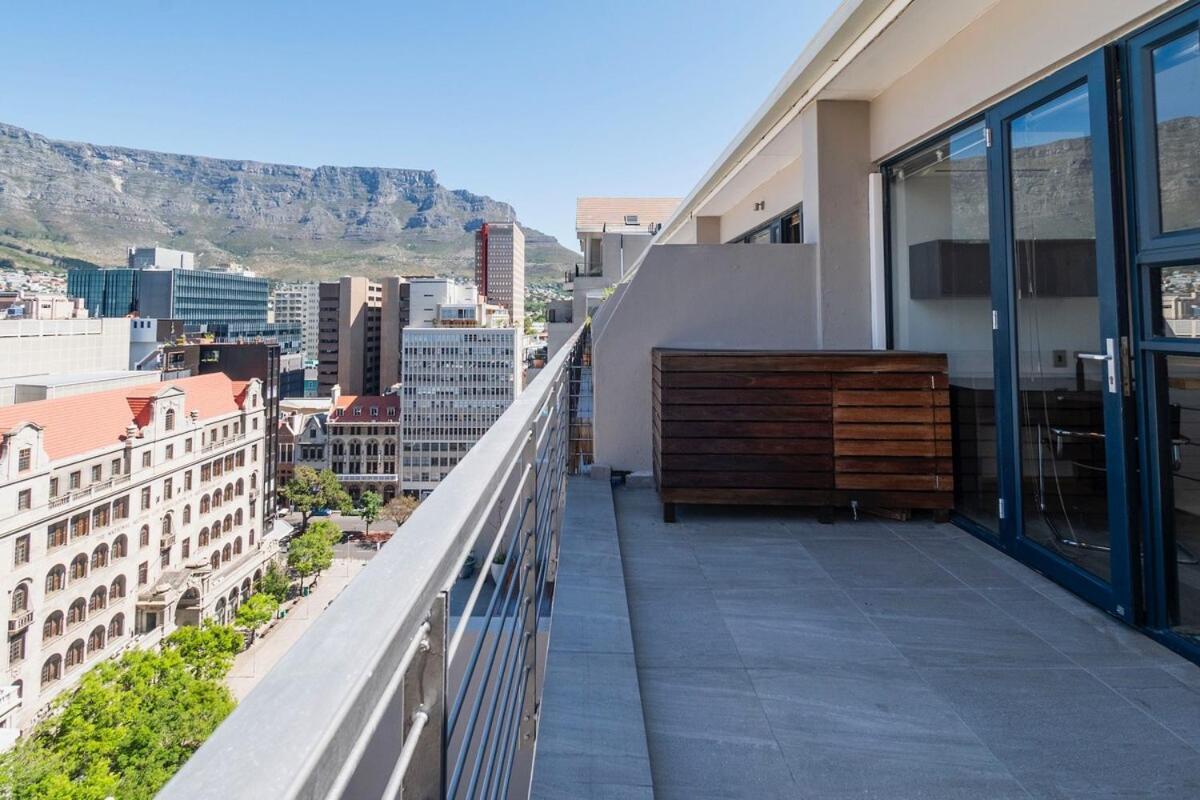 The Adderley's Scenic Loft Apartment Cape Town