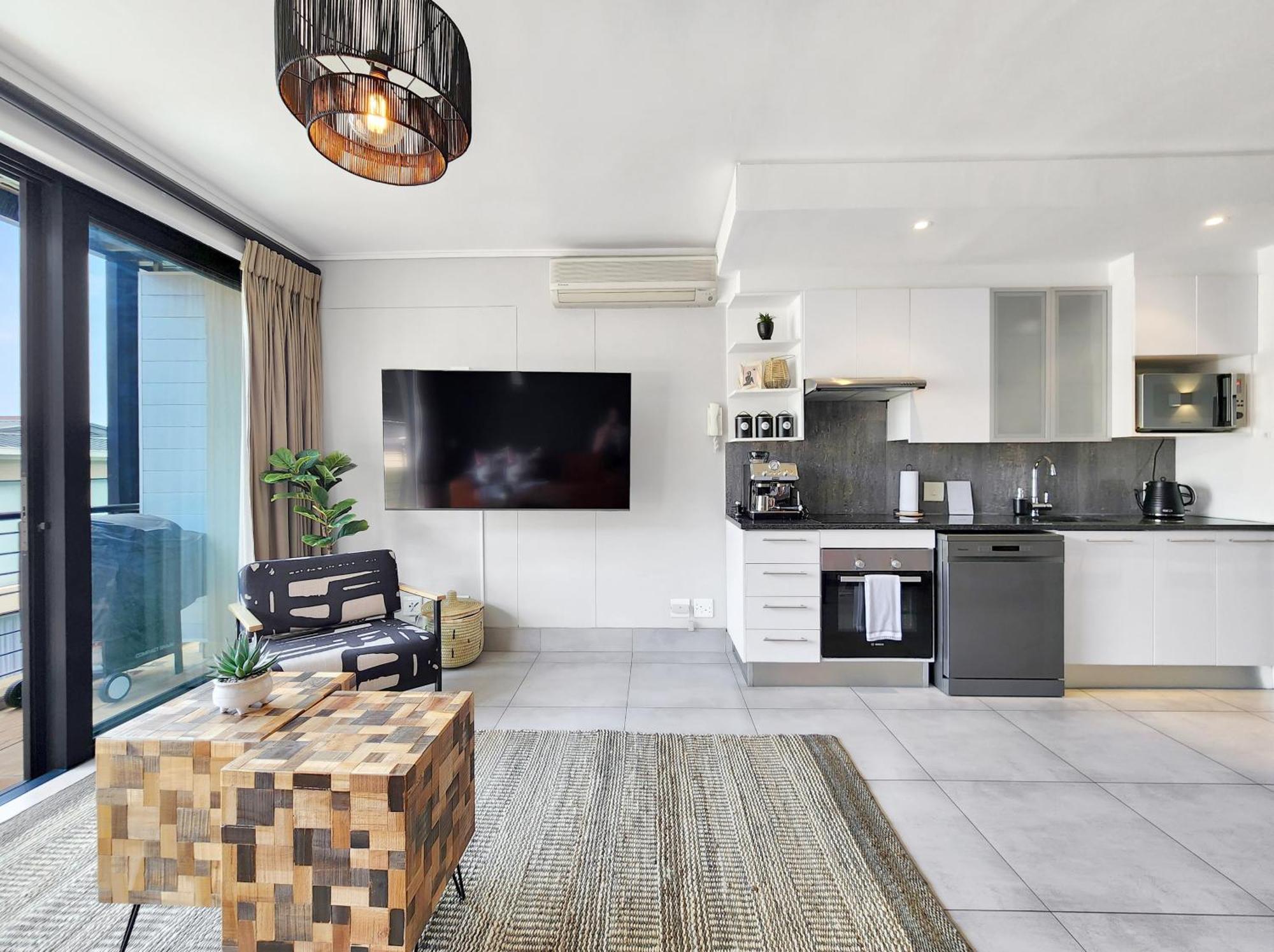 Double-storey 1-bedroom Escape Apartment