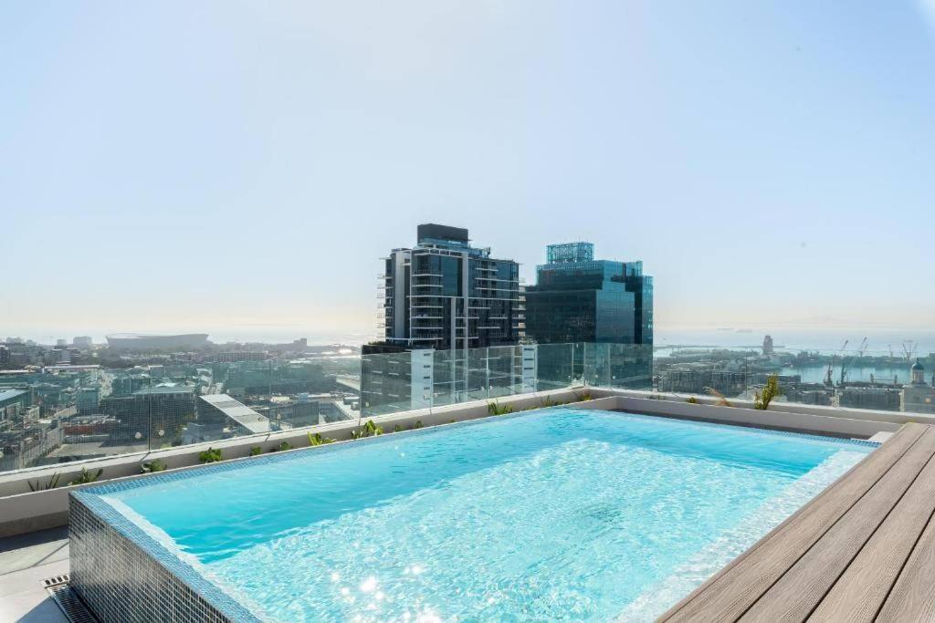 Stylish - Iconic Views Cape Town