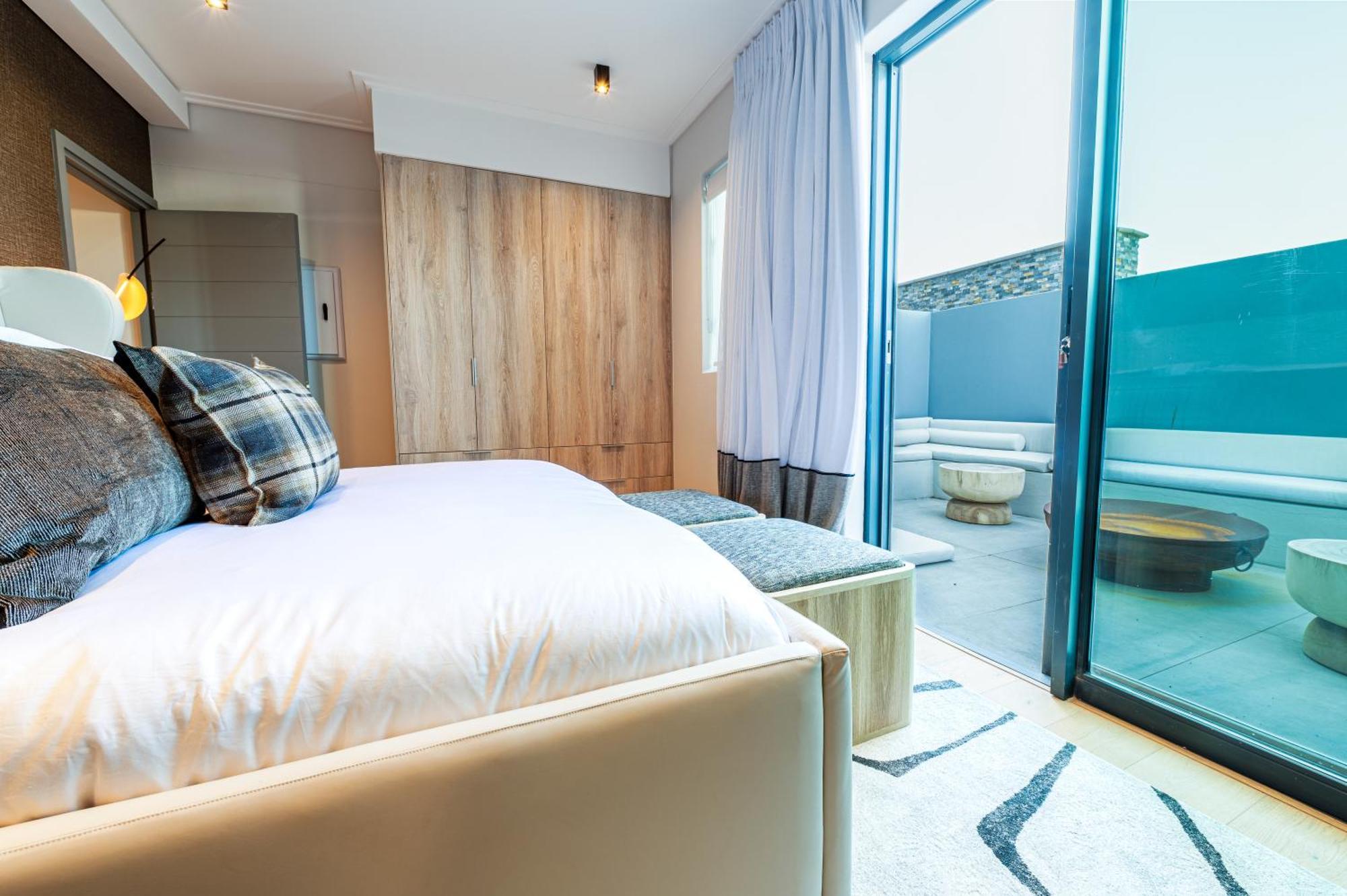 Apartment Beachfront W Wrap Around Terrace, Blouberg, 04 Azul Bloubergstrand