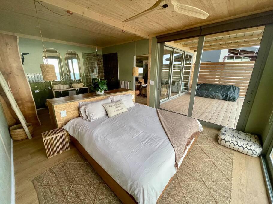 Villa Shamayim Katan - Little Heaven *