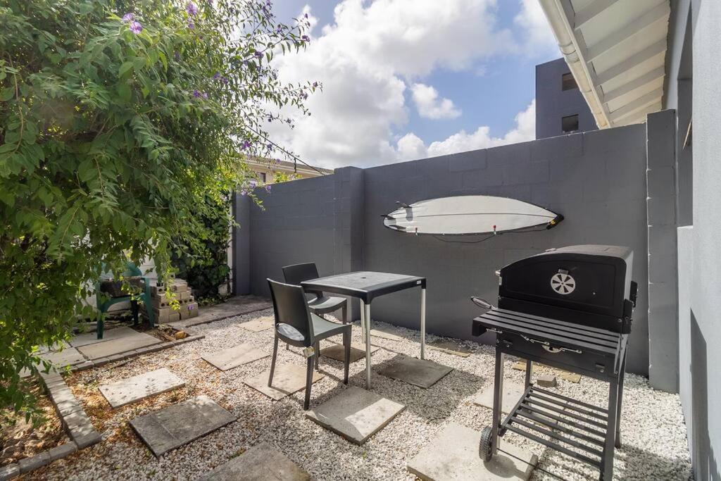 1bed Flat, Braai, Ac, Walking Distance From Blouberg Beachfront Apartment