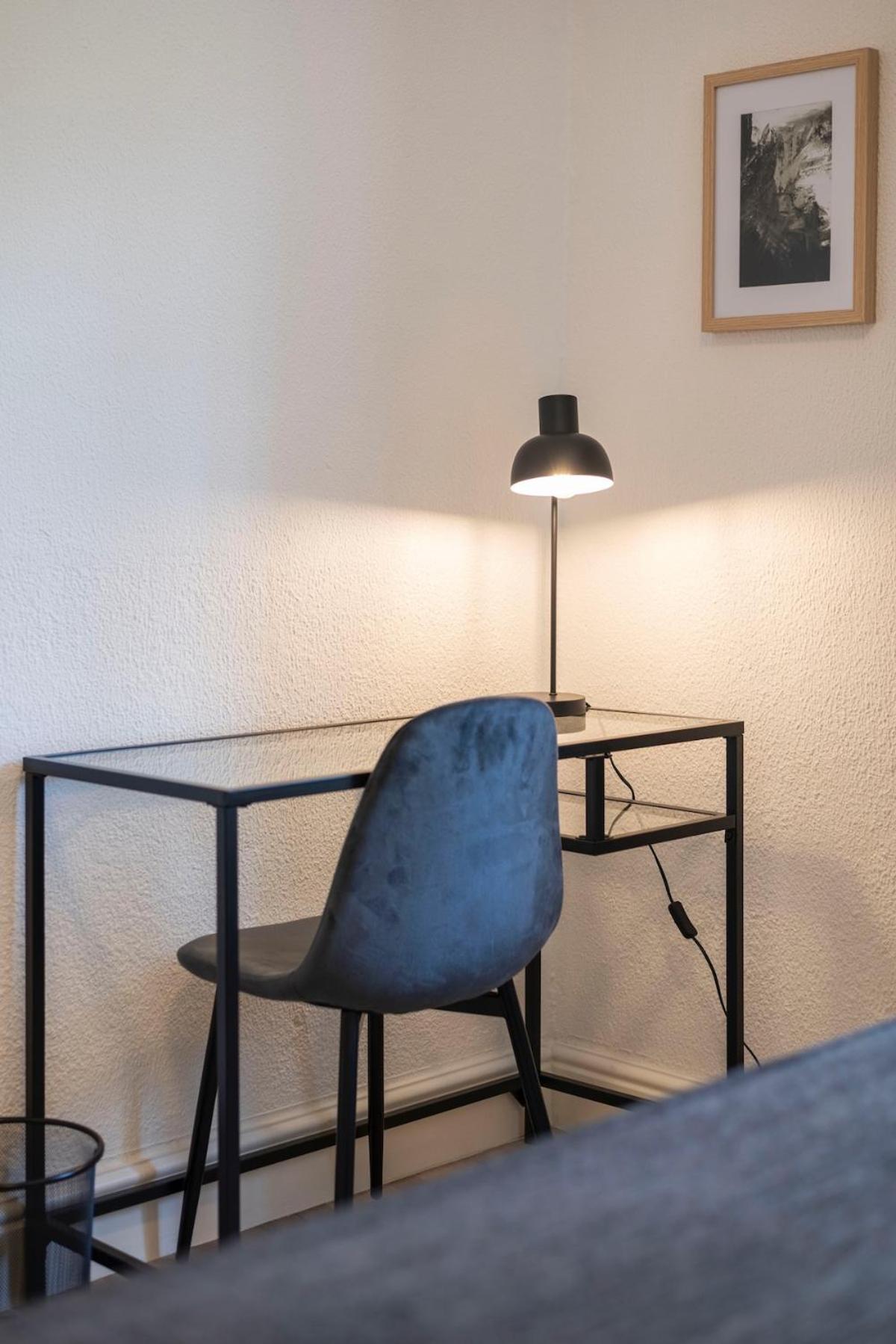 Two Bedroom House In Claremont *