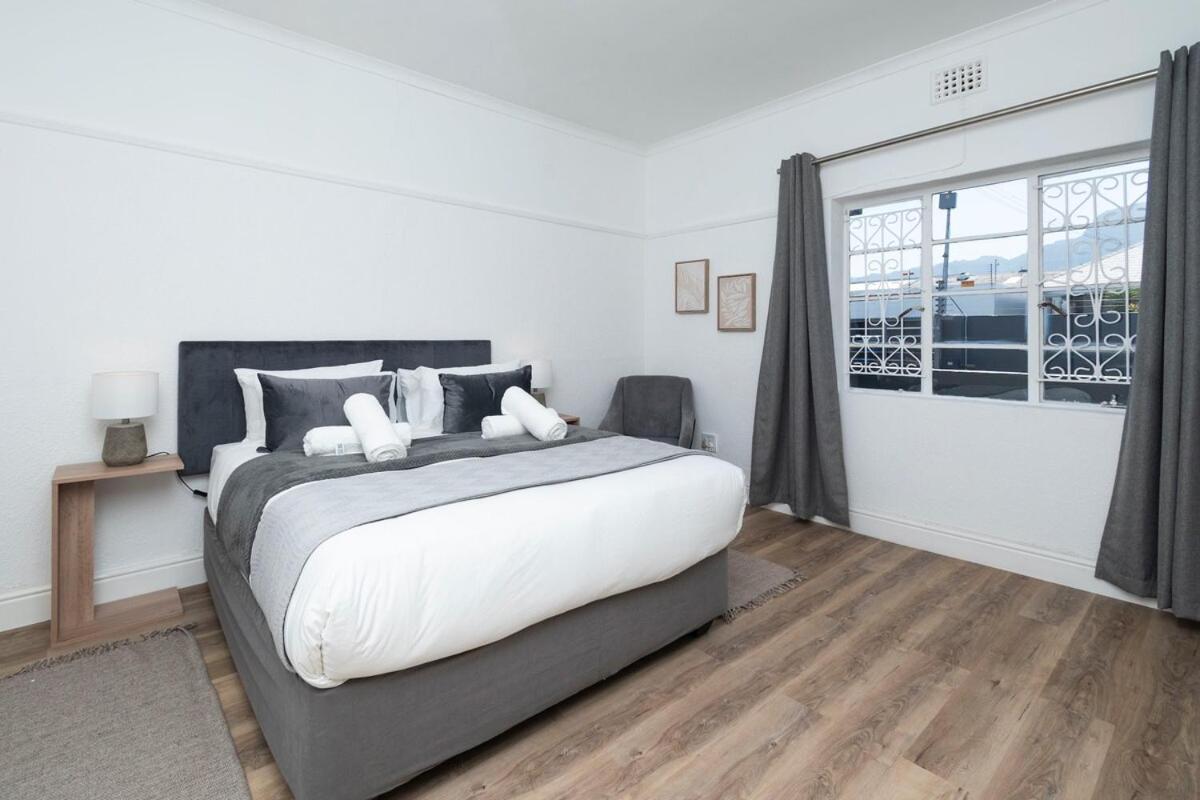 Holiday home Two Bedroom House In Claremont Cape Town