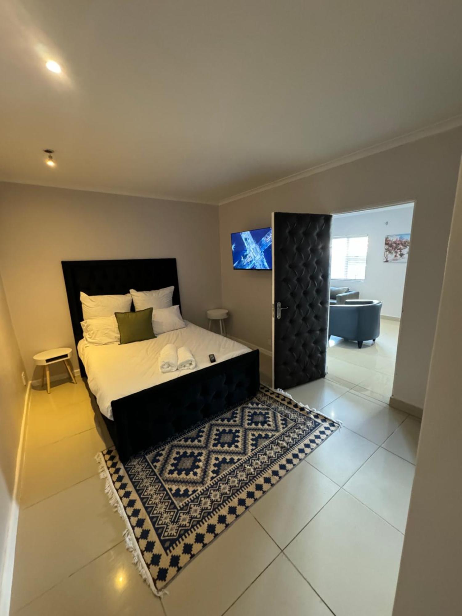Canary Guest house *