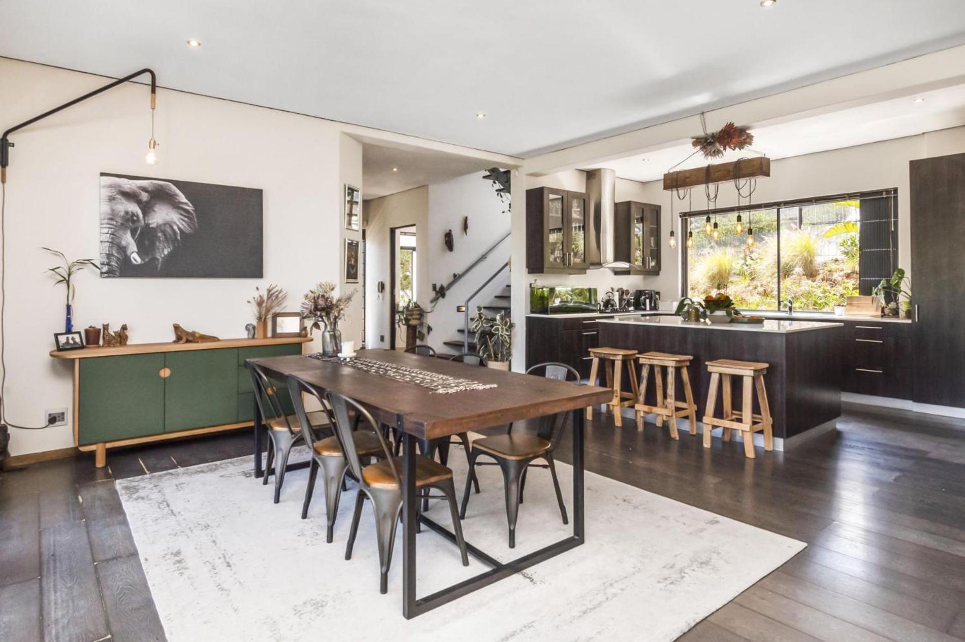 Hout Bay Coastal With Mountain Views