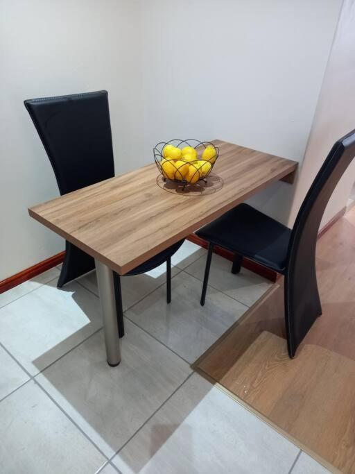 Entire Spacious Guest In * Cape Town
