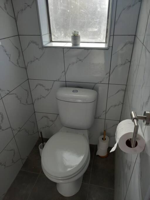 Entire Spacious Guest In
