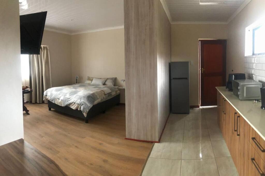 Apartment Entire Spacious Guest In Cape Town