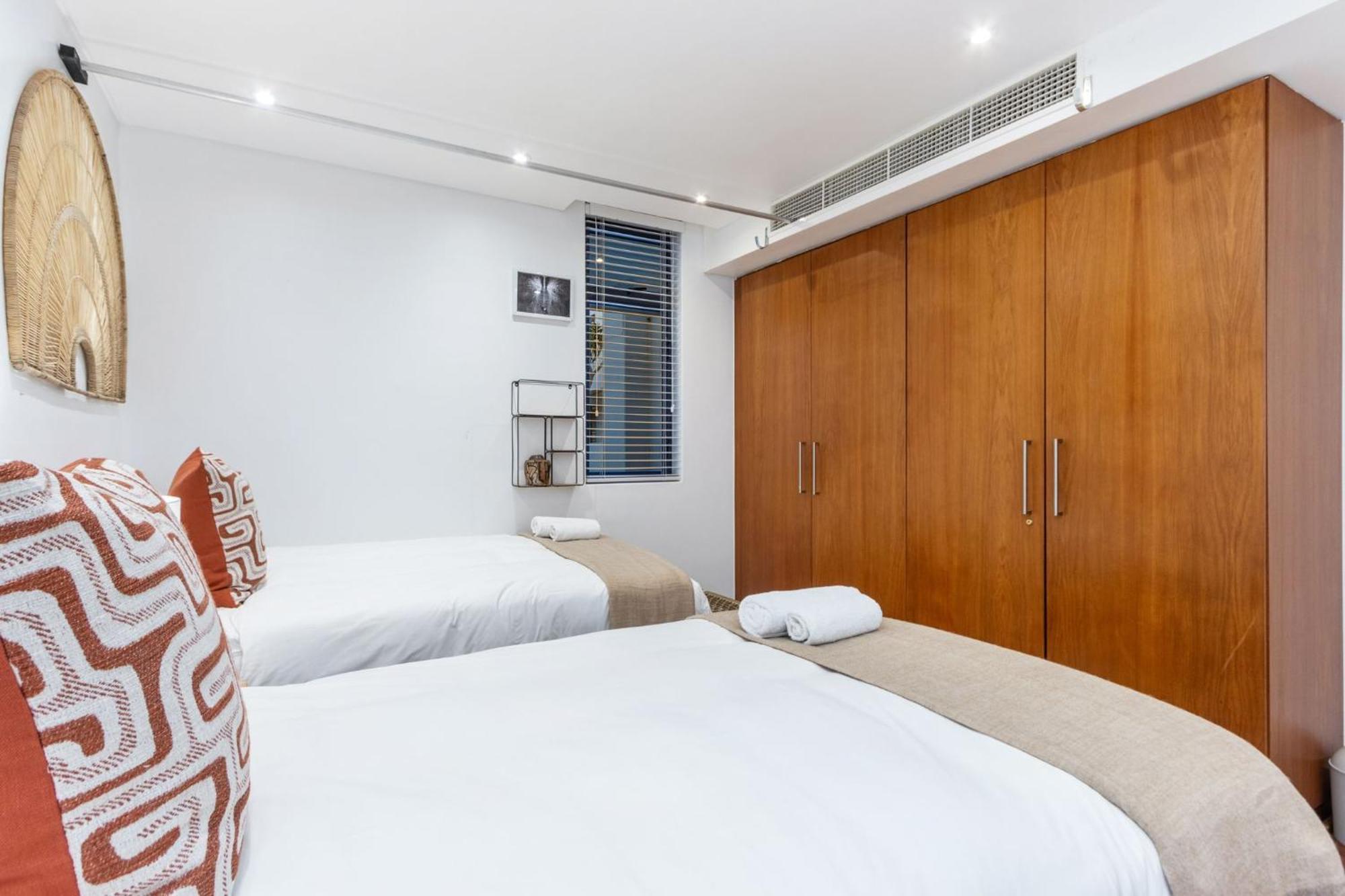 Eden On The Bay 166 By Host Agents Apartment *