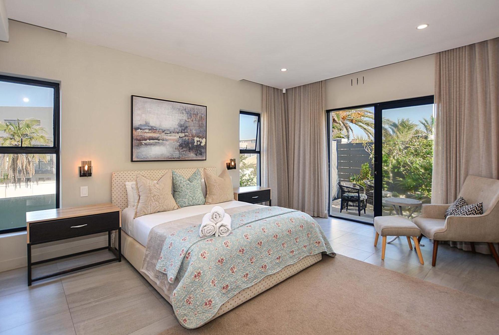 Thyme Spent Bloubergstrand Apartment Cape Town