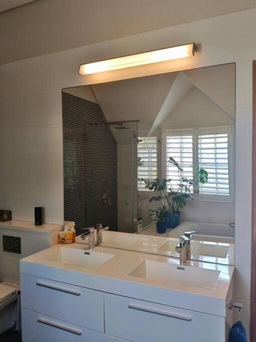 Exquisite Family Home, Immaculate Condition Casa de férias Cidade Do Cabo