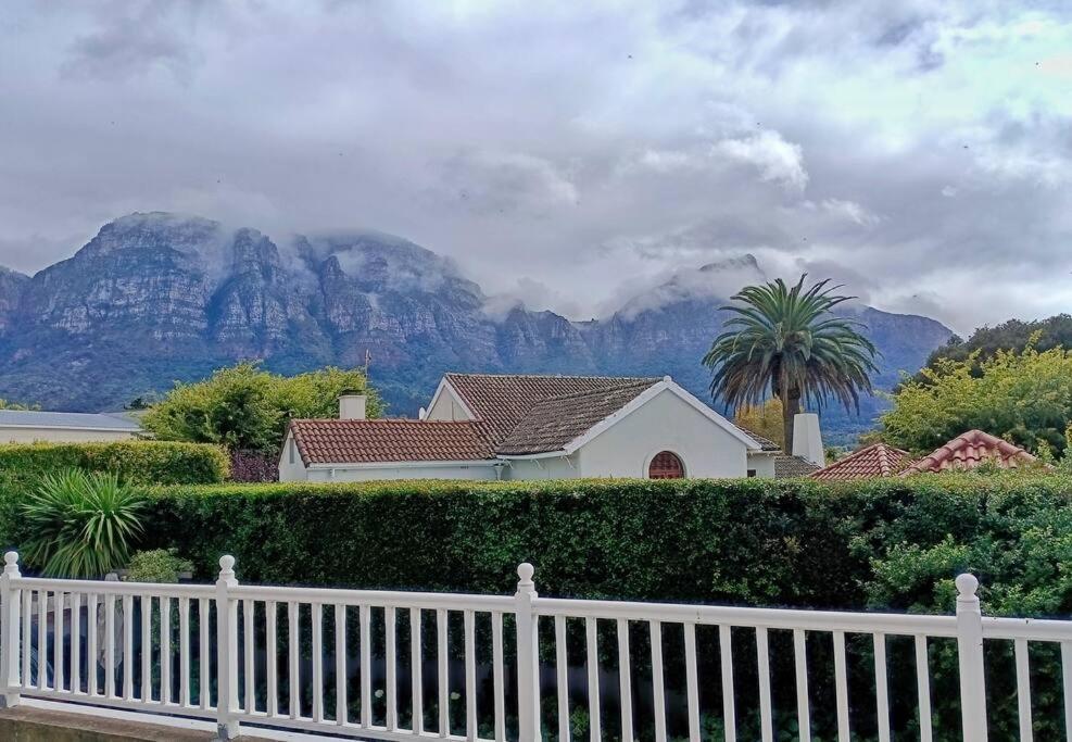 Exquisite Family Home, Immaculate Condition *