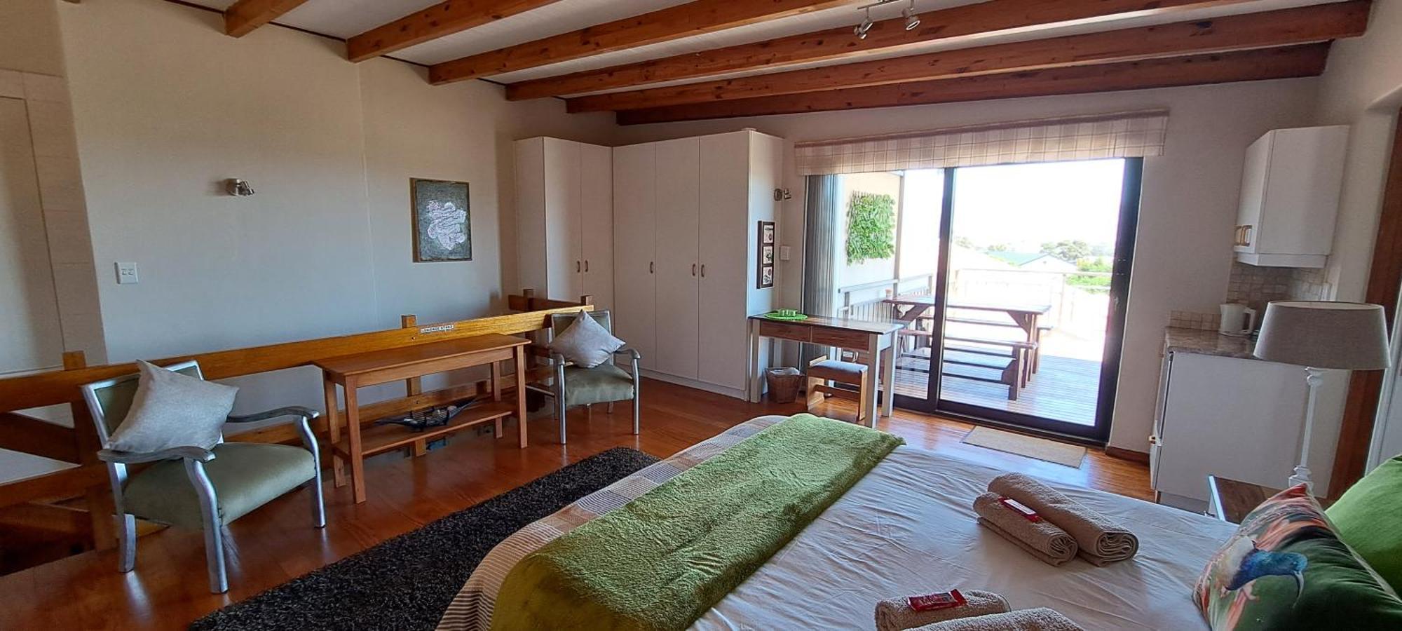 8 On Lily Self Catering Cape Town
