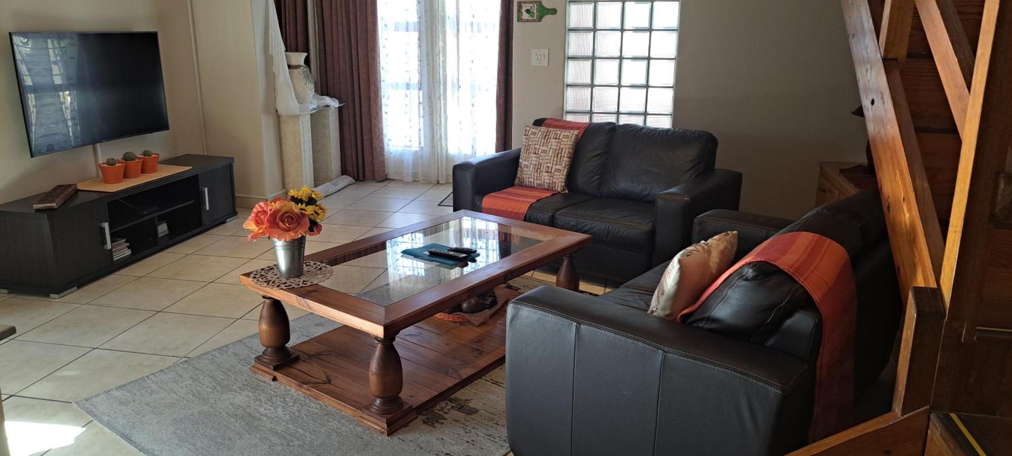 8 On Lily Self Catering