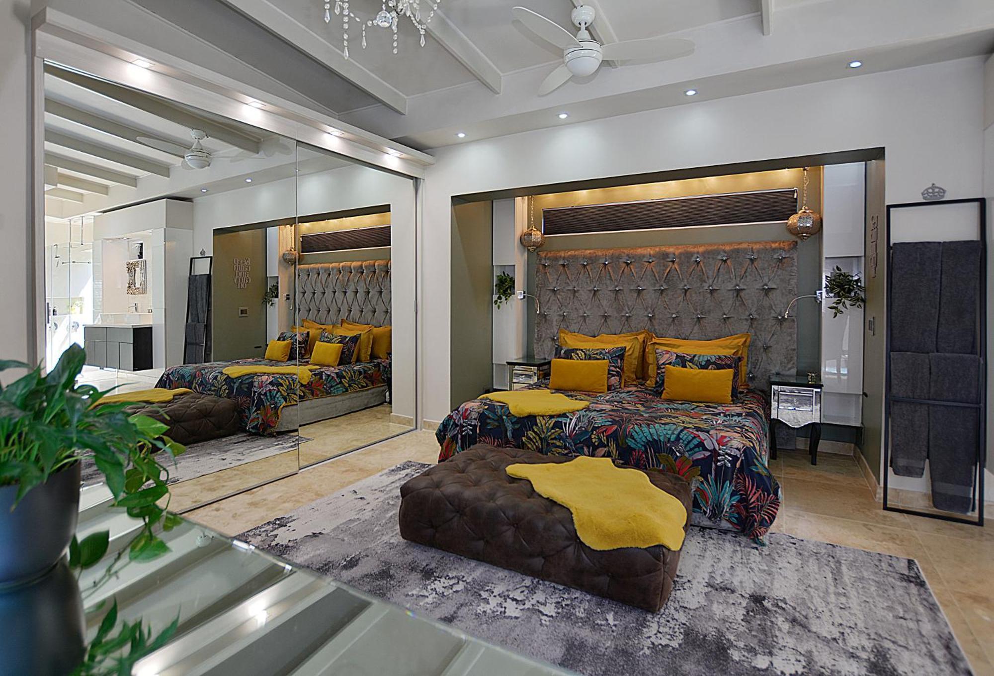 Crown Comfort - Affordable Luxury - Private Heated Pool & Hot Tub Under Roof *