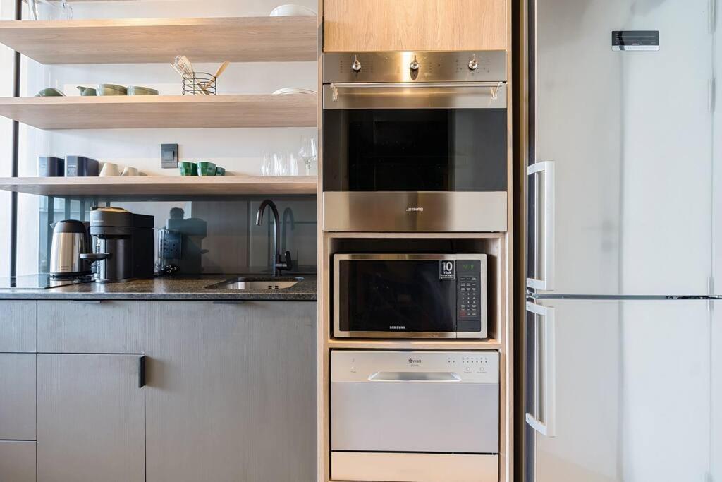 Cosy Little On Harrington Street Apartment *