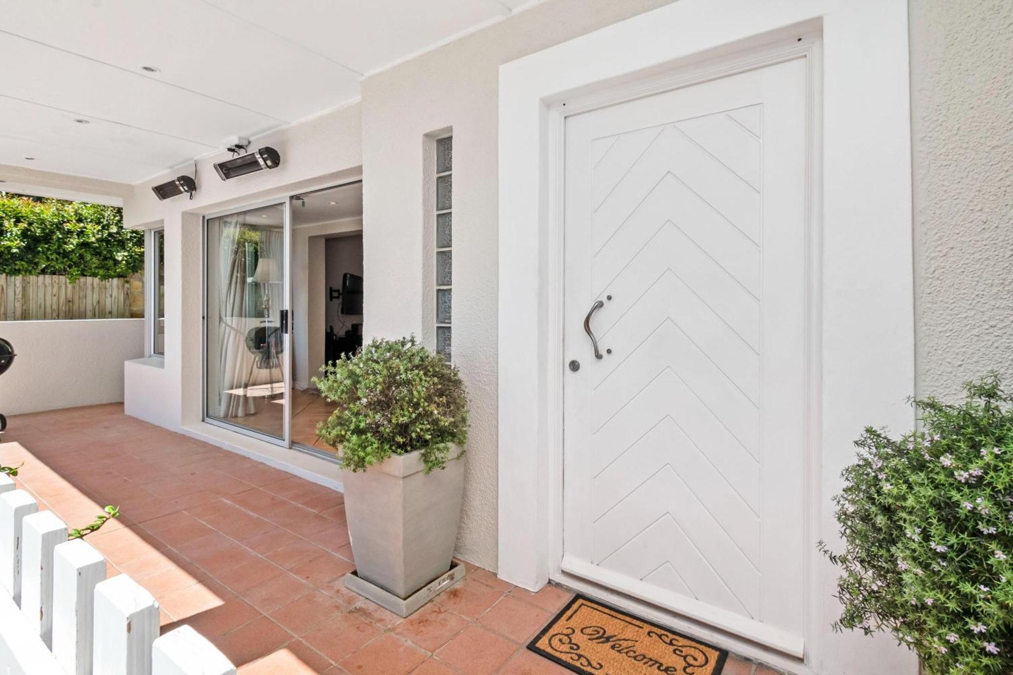 Atlantic Sunsets With Magnificent Uninterrupted Ocean And Mountain Views In Camps Bay Cape Town