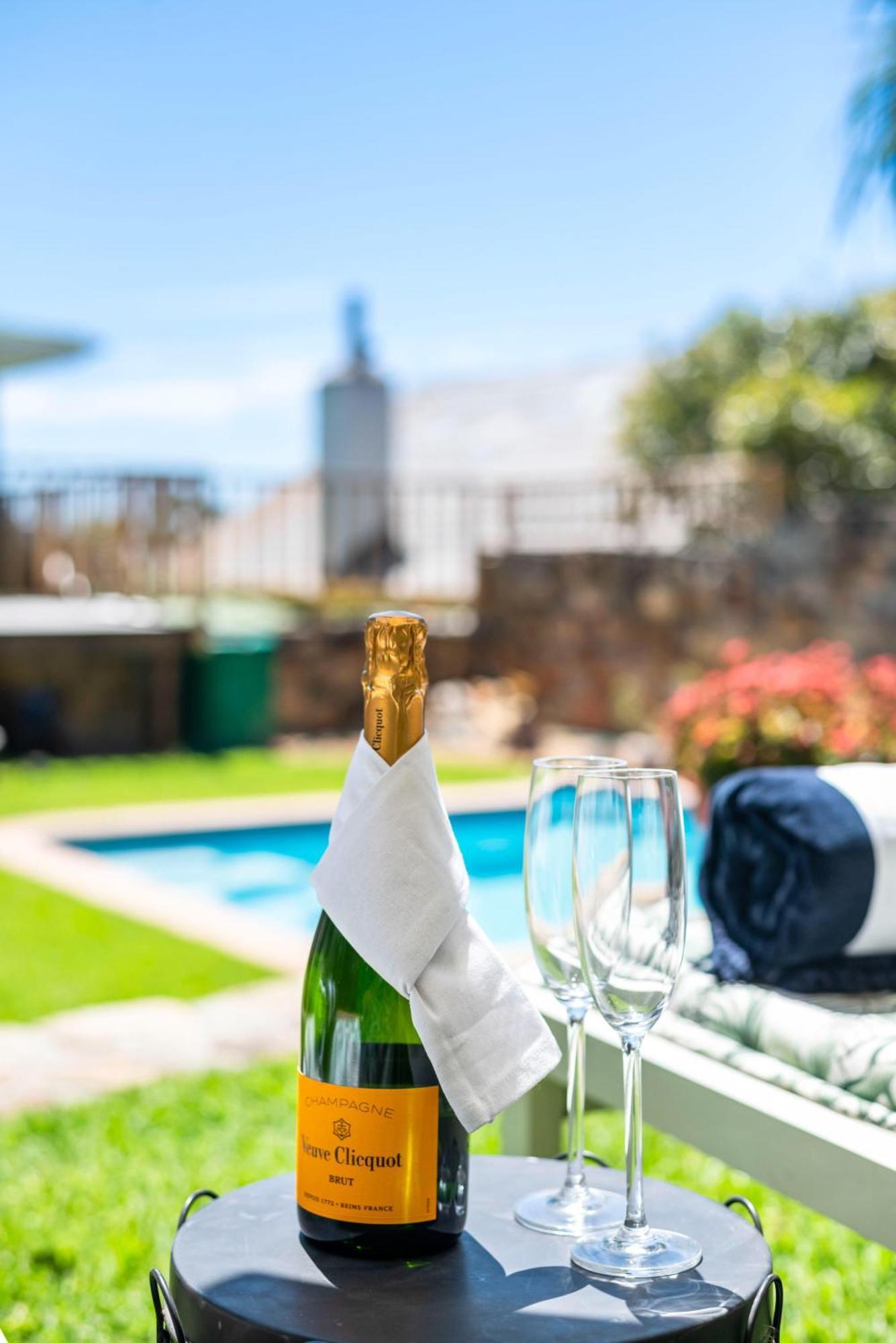 Villa Atlantic Sunsets With Magnificent Uninterrupted Ocean And Mountain Views In Camps Bay Cape Town