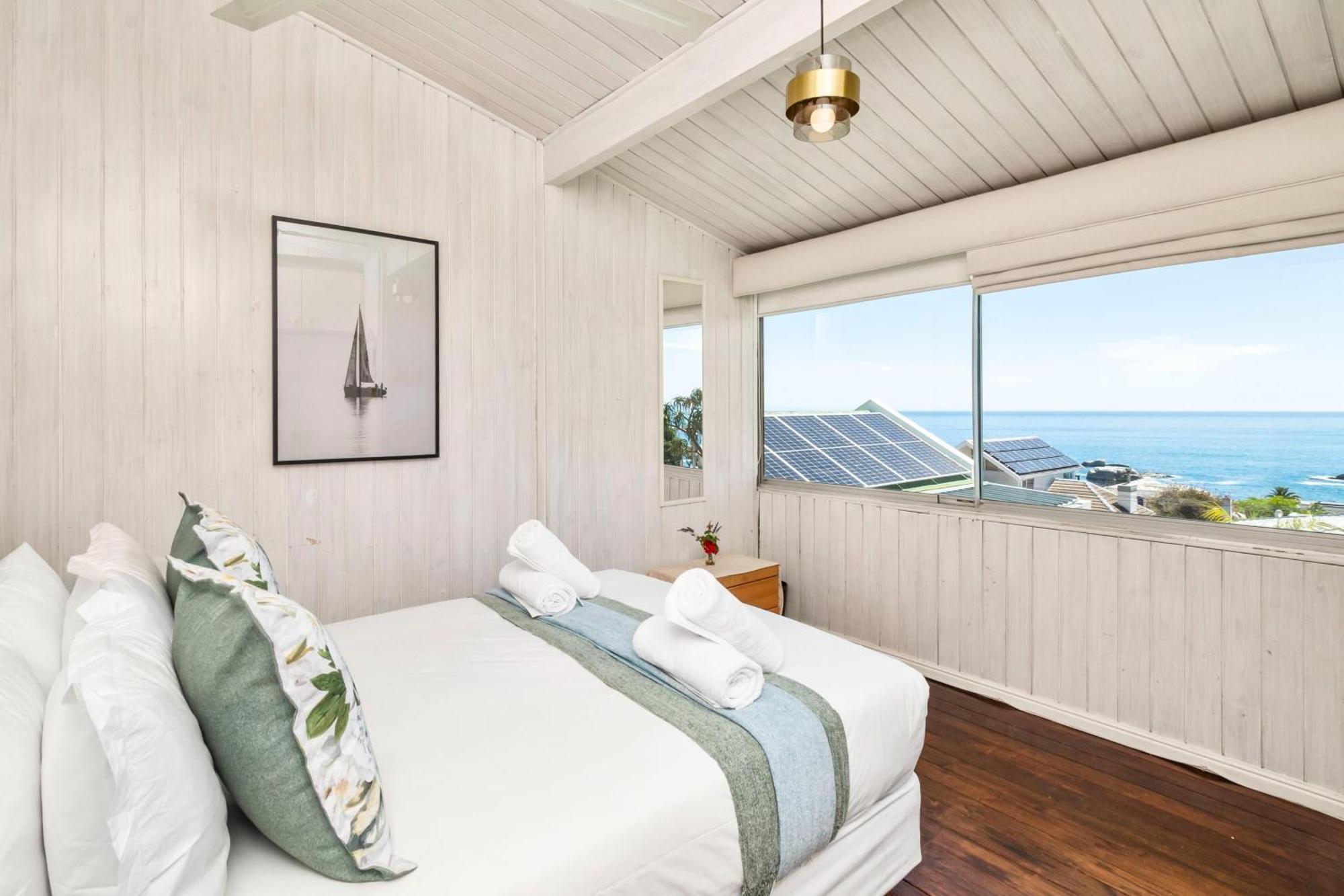 Villa Atlantic Sunsets With Magnificent Uninterrupted Ocean And Mountain Views In Camps Bay