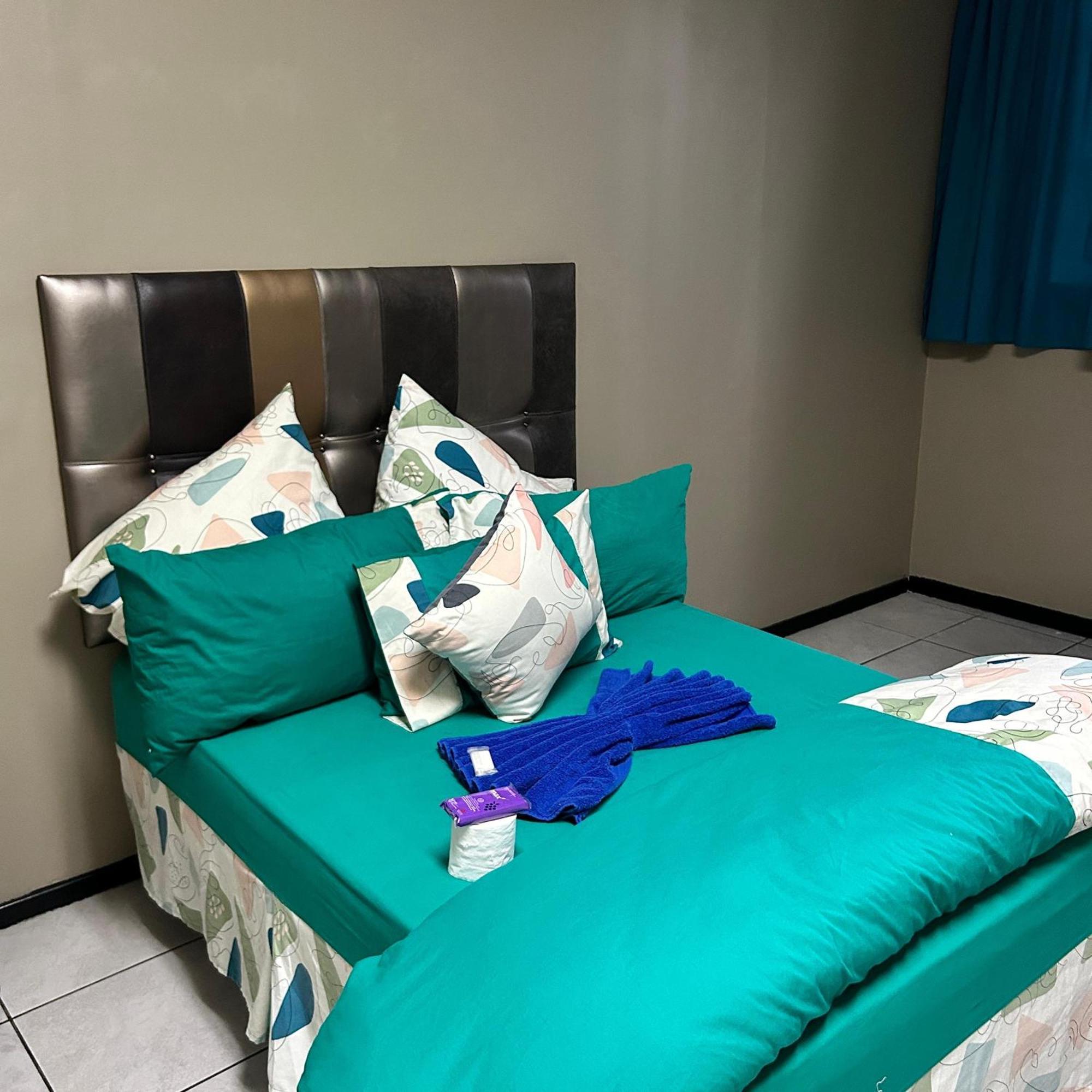 Capsule hotel Ngena Sleep & Go Bellville Cbd *