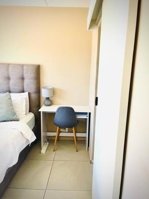 The Cozy Retreat, 2-bedroom In Parklands, Apartment