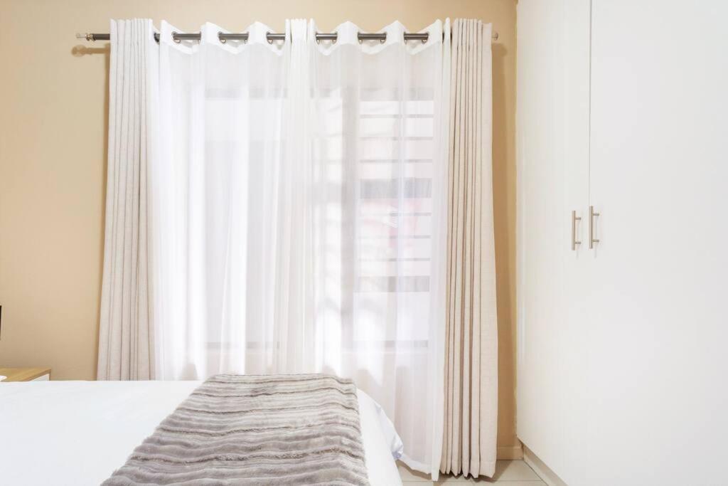 Apartment The Cozy Retreat, 2-bedroom In Parklands,