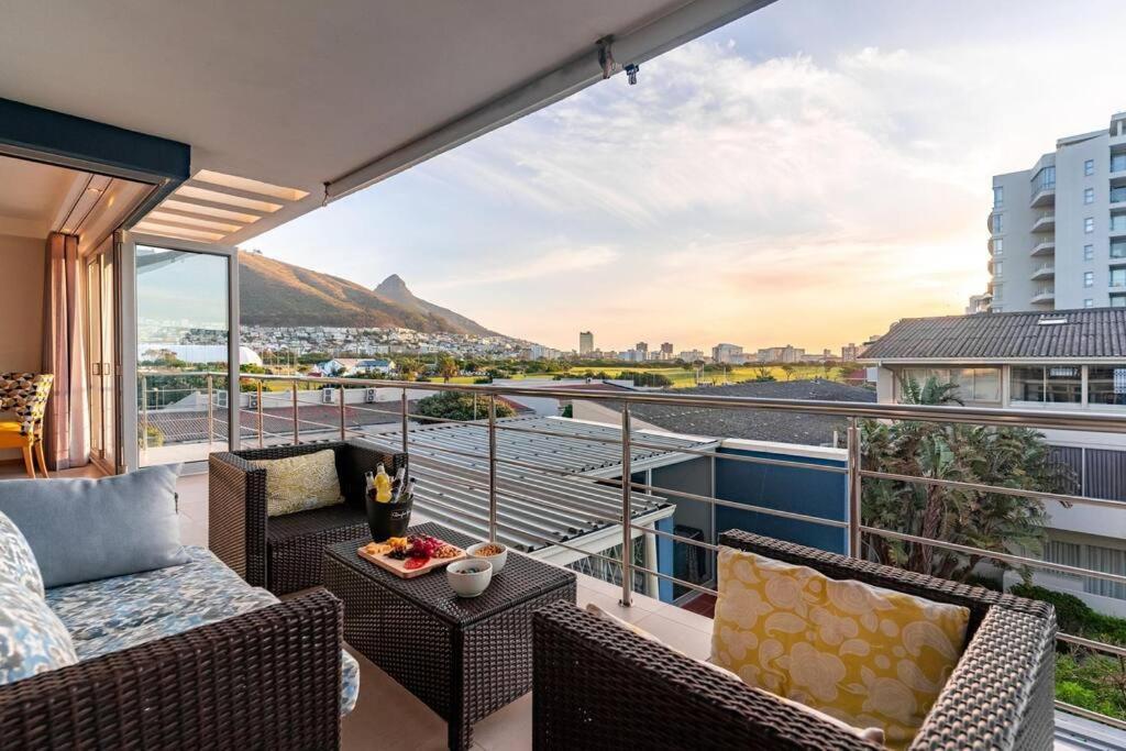 Apartment Emerald Horizon Mouille Point - Views & Location Cape Town